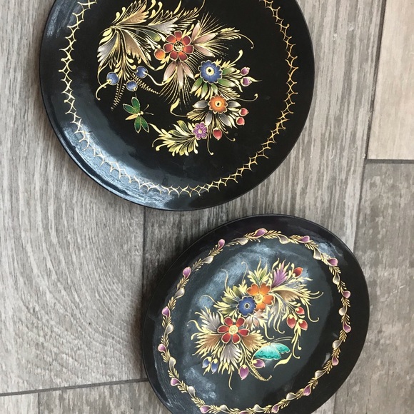 Black Oriental Jewelry Plates - Picture 2 of 5